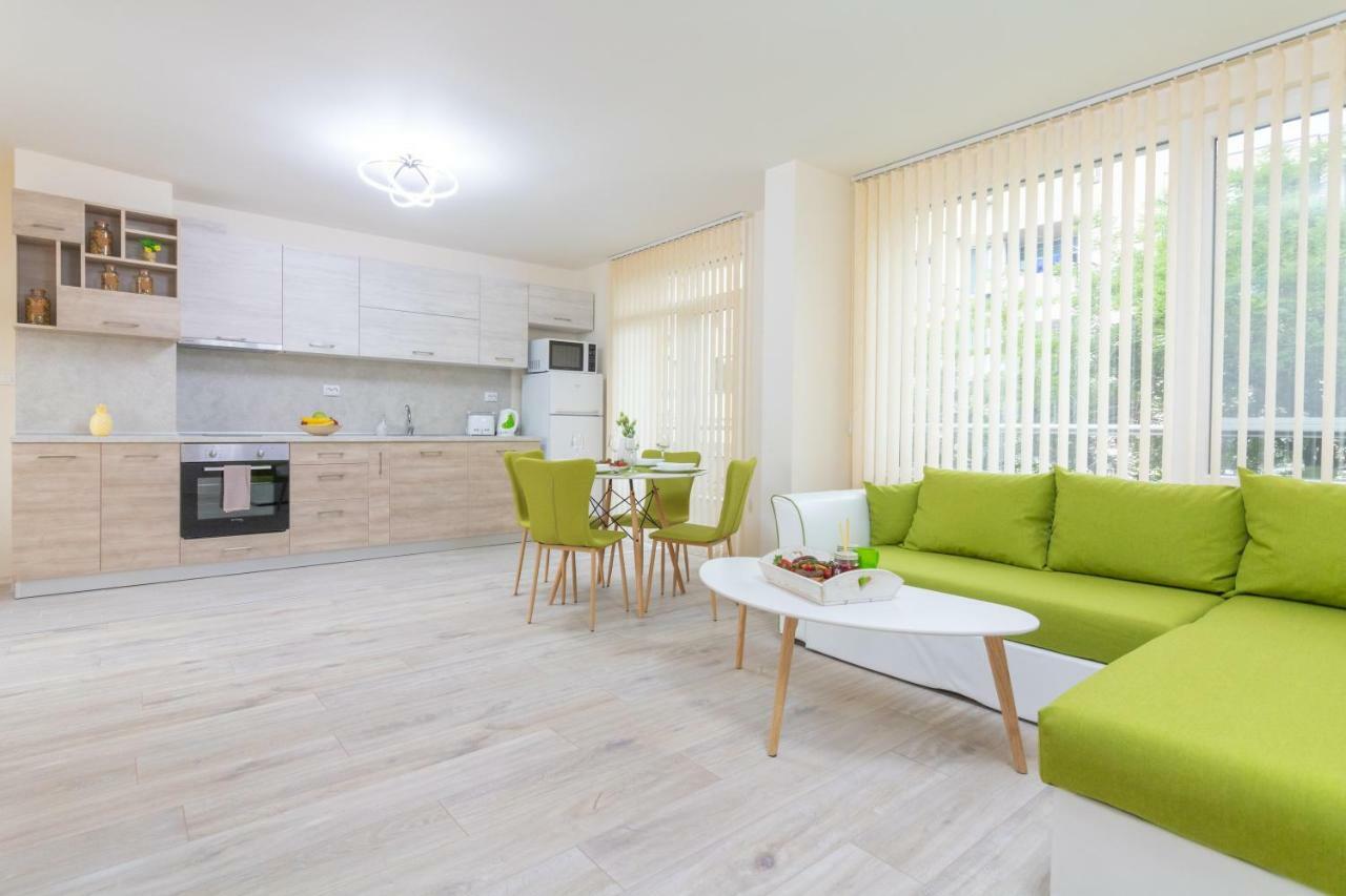 Domus Apartments Grand 플로브디프 외부 사진