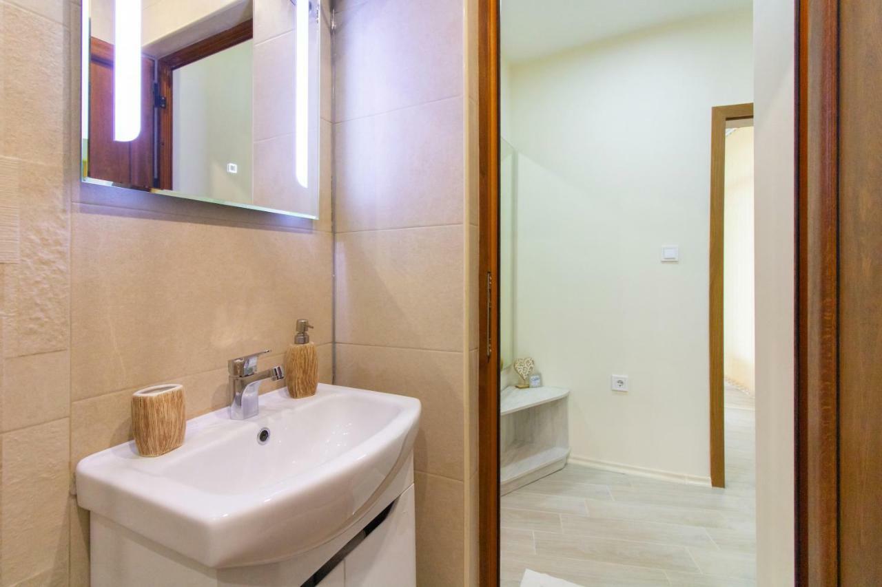 Domus Apartments Grand 플로브디프 외부 사진