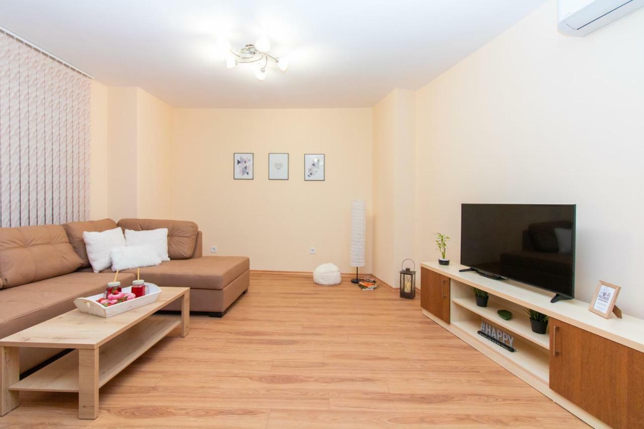 Domus Apartments Grand 플로브디프 외부 사진