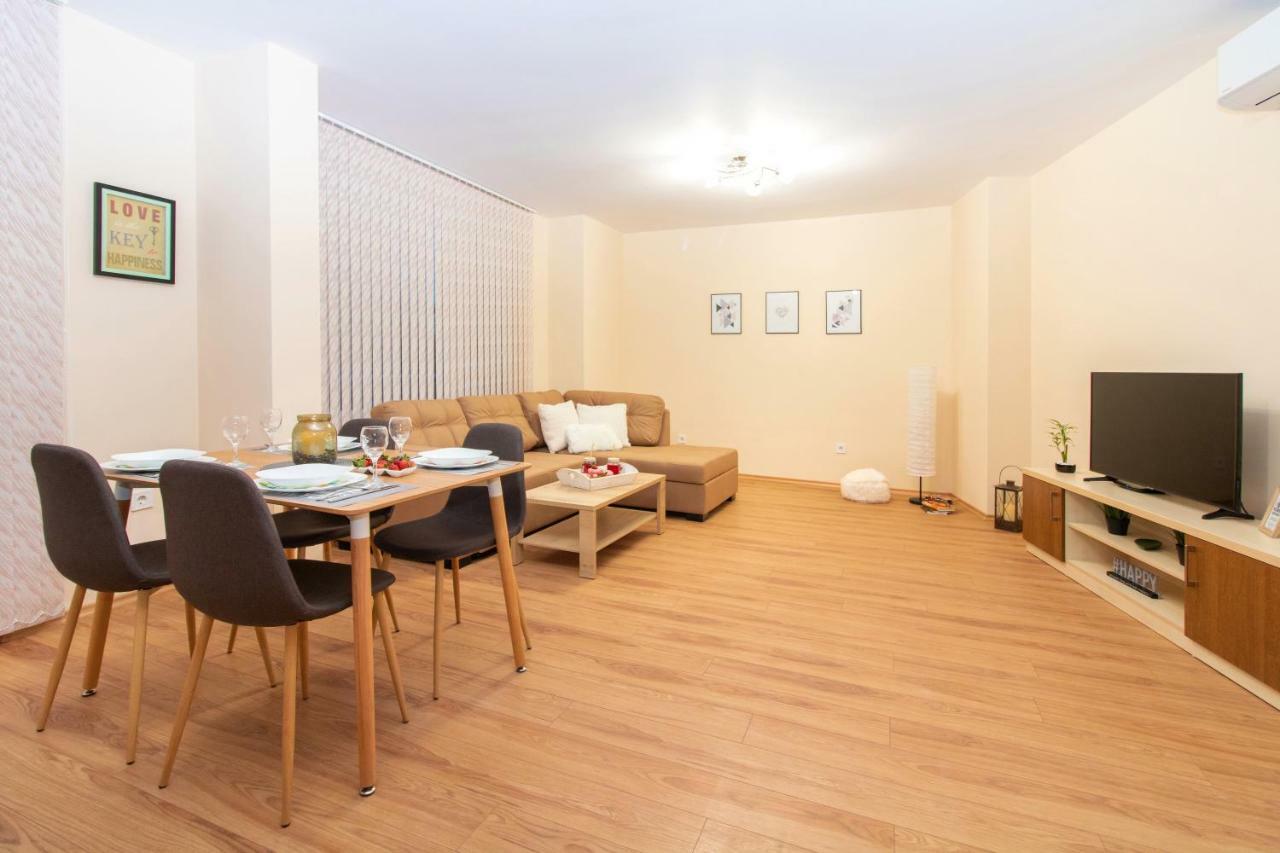 Domus Apartments Grand 플로브디프 외부 사진