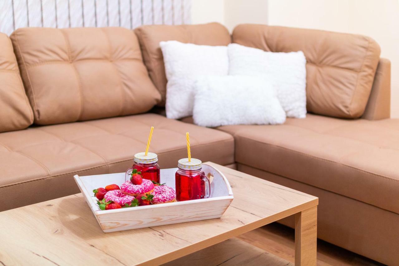 Domus Apartments Grand 플로브디프 외부 사진