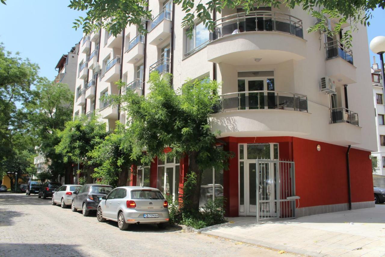 Domus Apartments Grand 플로브디프 외부 사진